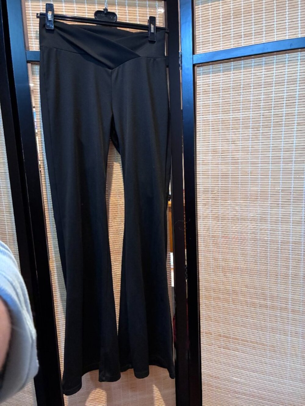 SHEIN Black Crossover-Waist Flare Pants Size M
